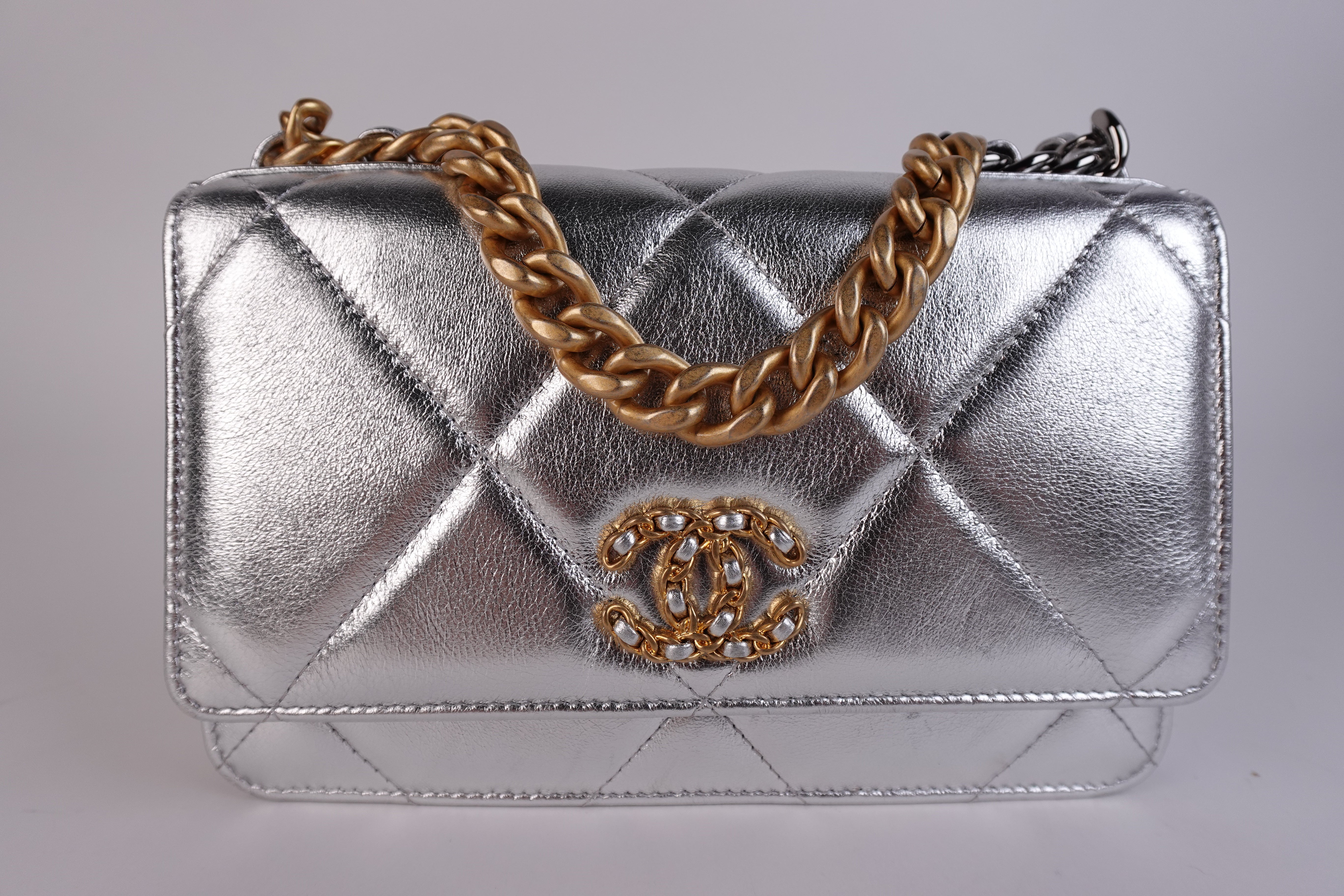 Chanel 19 Wallet On Chain Metallic Silver WOC