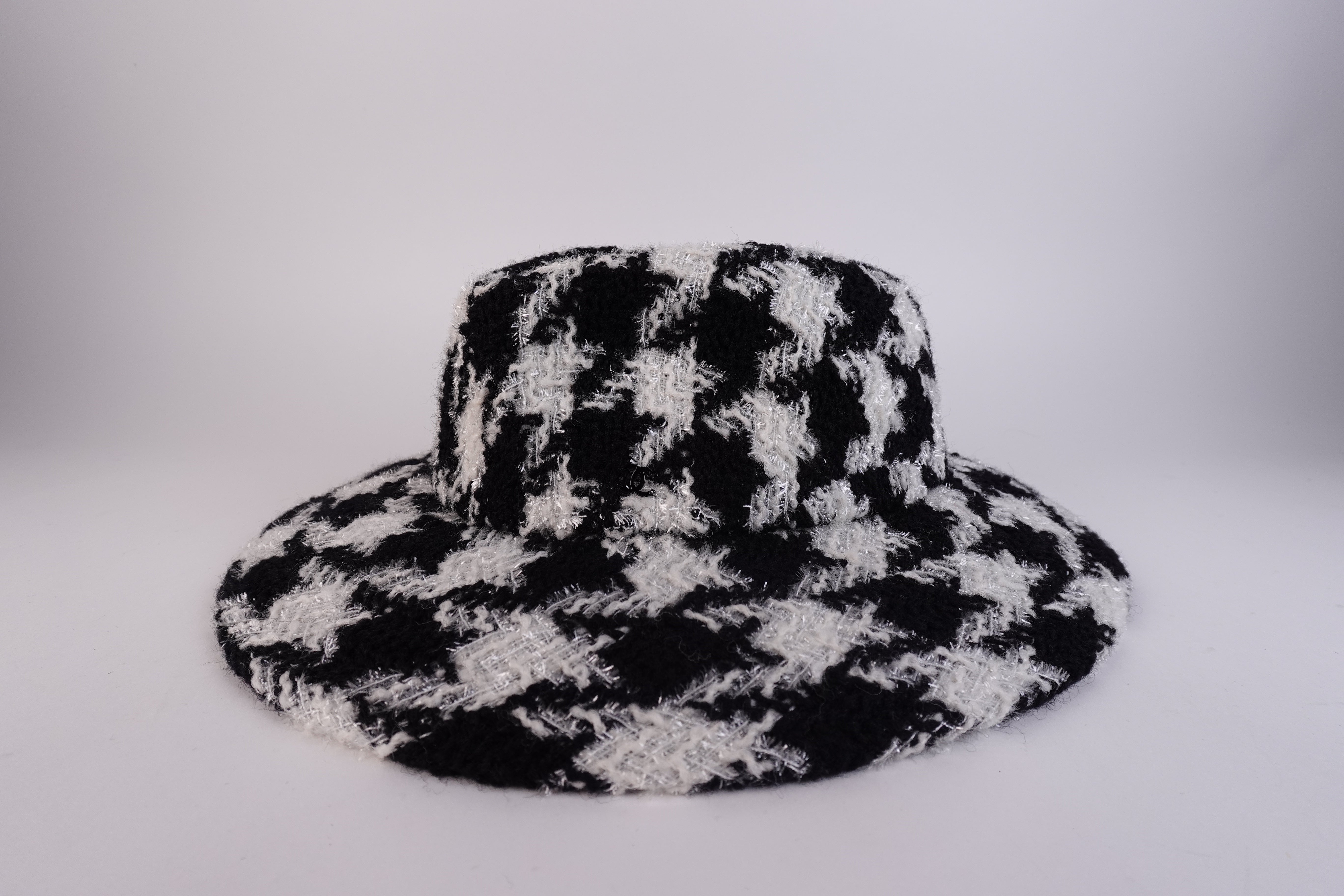 Chanel Houndstooth Tweed Hat Size Medium Black White